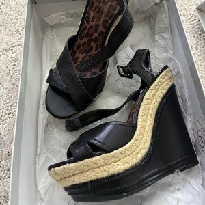 Jessica Simpson black wedges